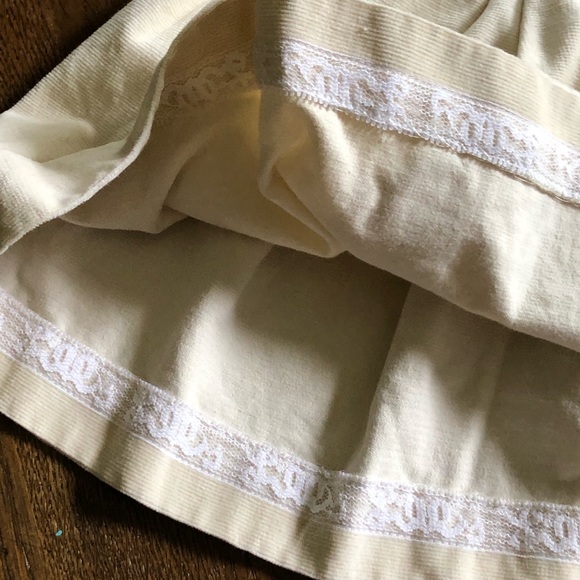 Lilly Pulitzer Cream Pleated Skirt W/Acorn Ribbon Accent Size 2T - Picture 4 of 7